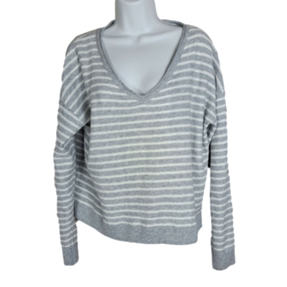 LUCKY Brand womens v neck striped sweater-layered